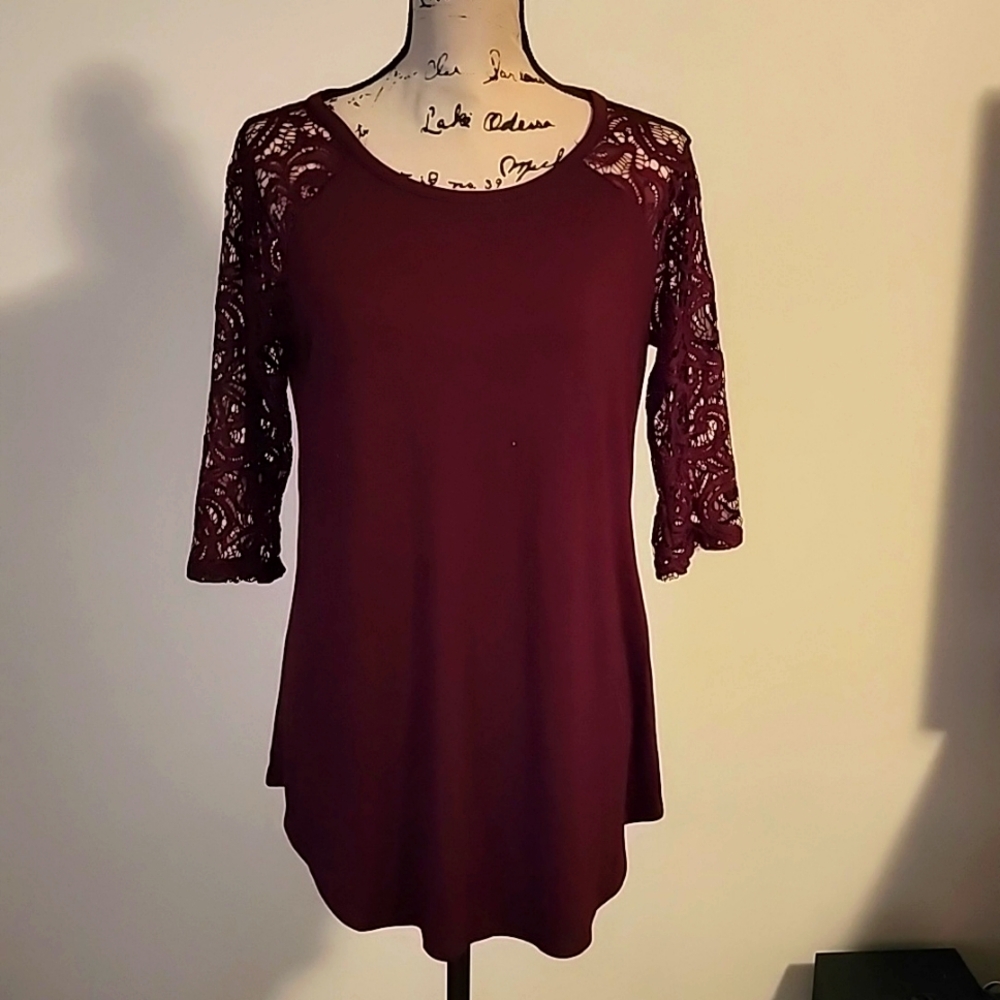 Women's 3/4 sleeve top